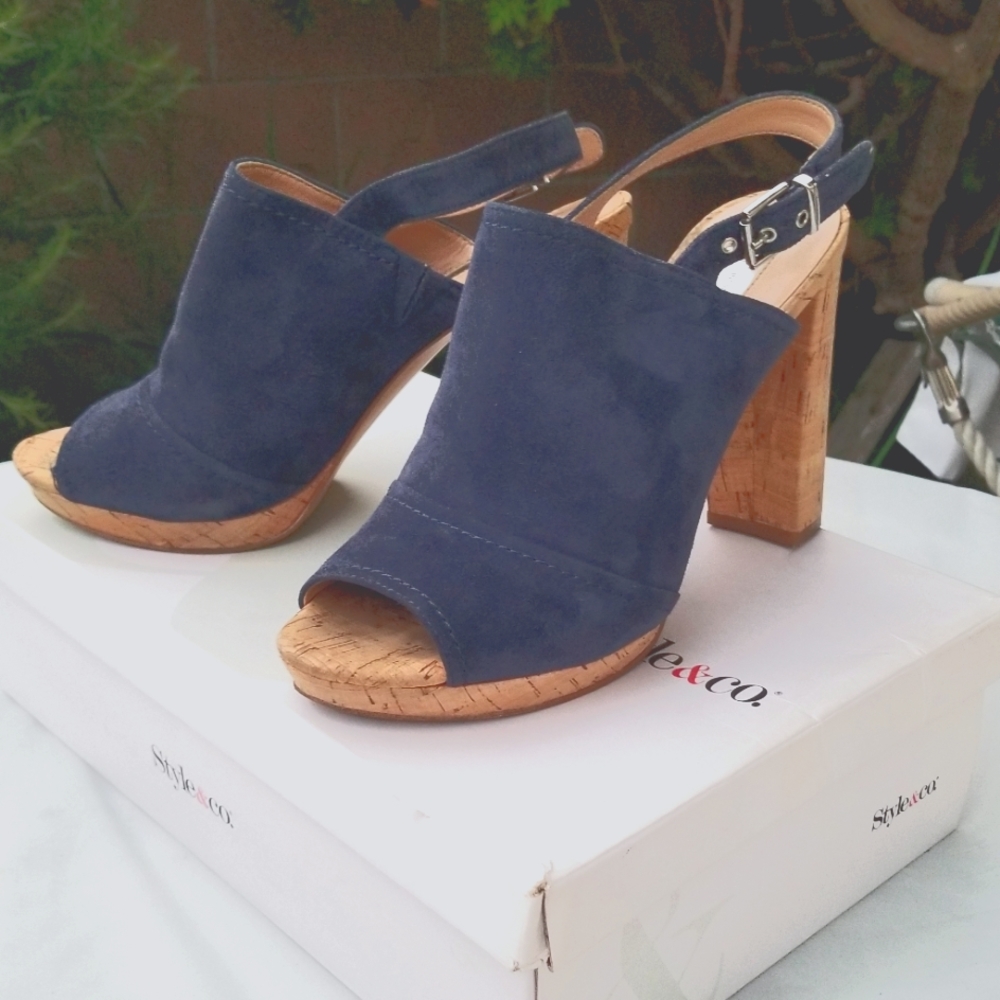 Style & Co Blue Suede Sling back Block heal size 8